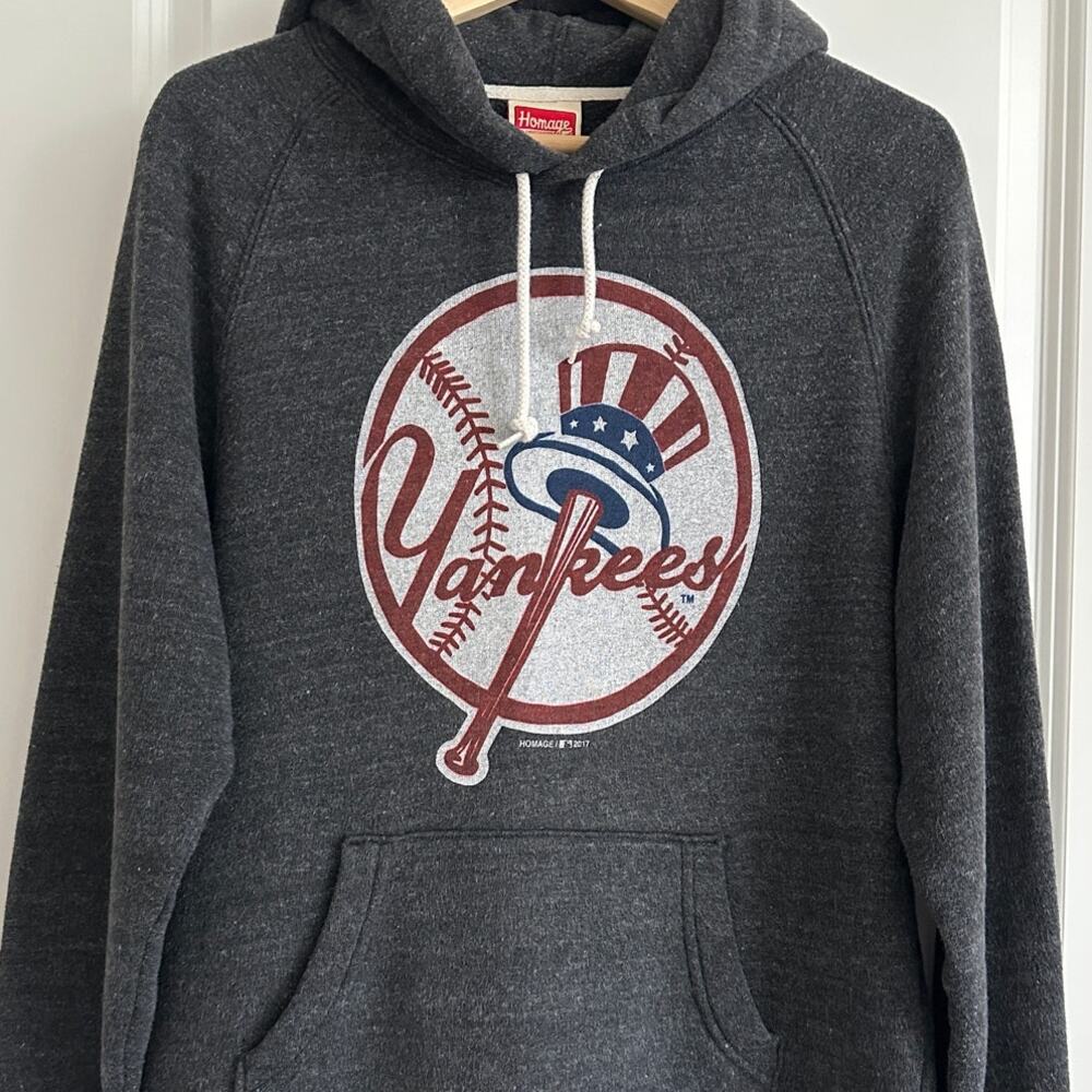HOMAGE New York Yankees Hoodie Medium Charcoal Gray Retro Logo Sweatshirt